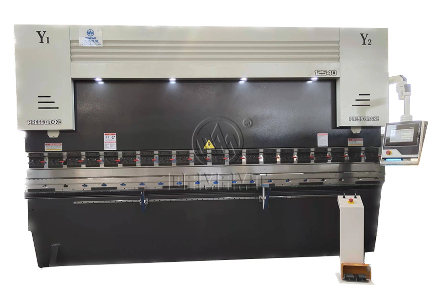 Electro hydraulic servo CNC bending machine